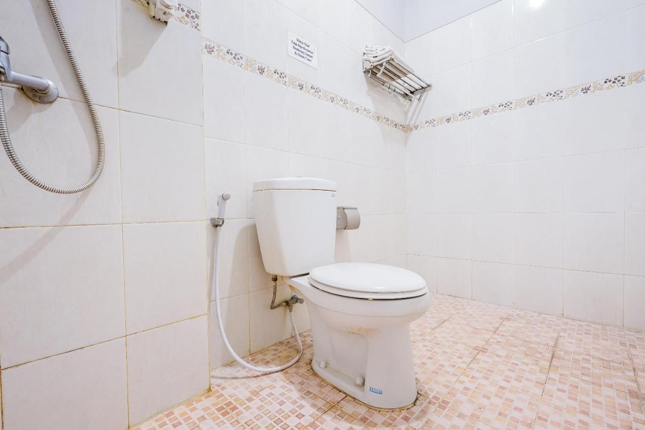 Hotel Oyo 227 Sebelas Syariah