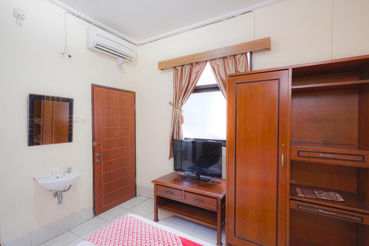 Oyo 227 Sebelas Syariah 2* Bandung