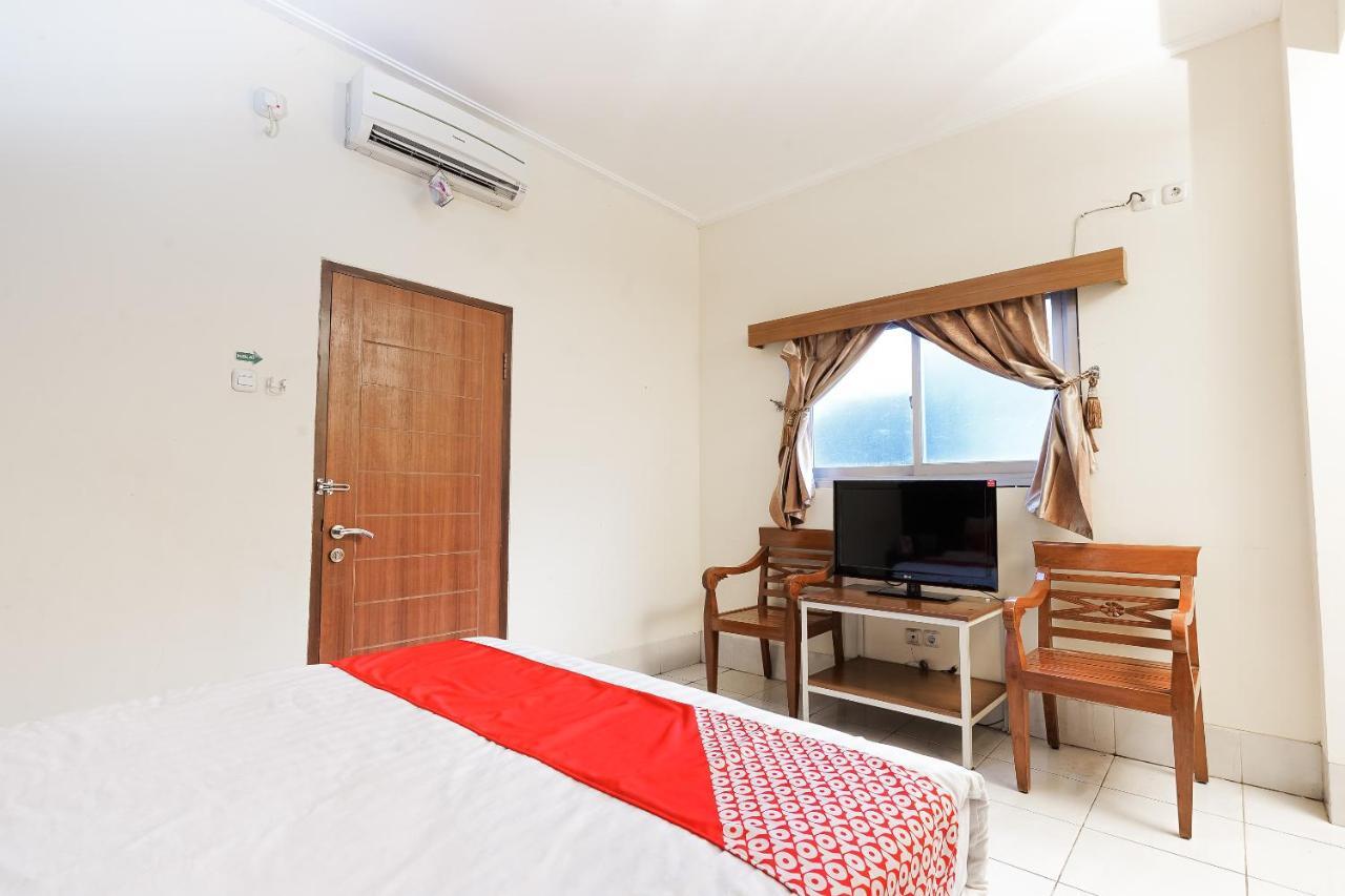 Oyo 227 Sebelas Syariah 2* Bandung